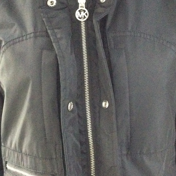 Michael Kors woman’s size M black winter jacket - Picture 4 of 10